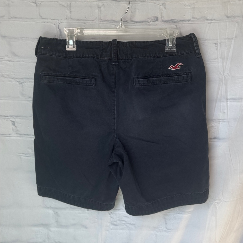 Hollister Men's Chino Shorts,  "Classic Fit" Waist 32 Blue - Picture 2 of 8